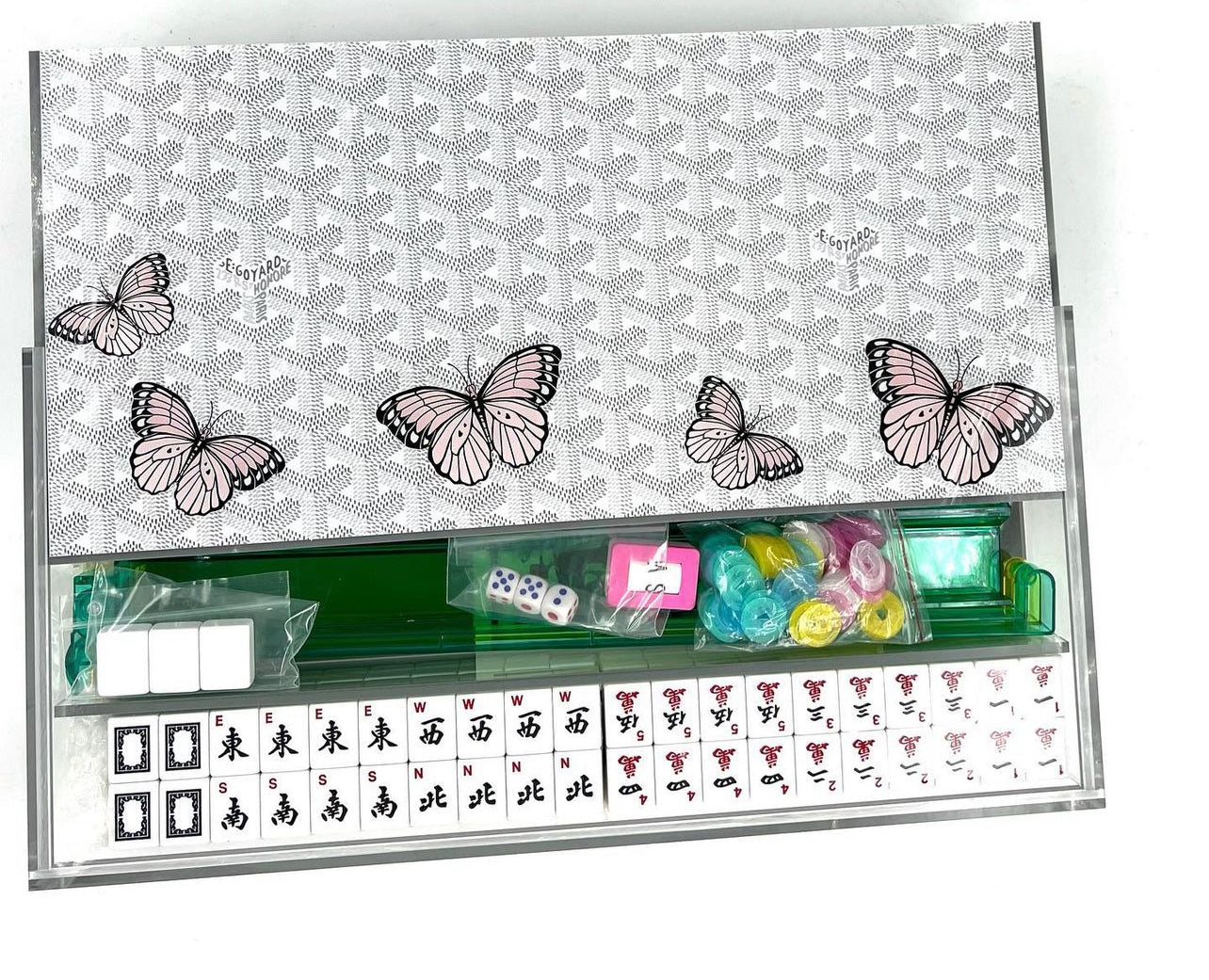 White Pink Butterfly Mahjong Set